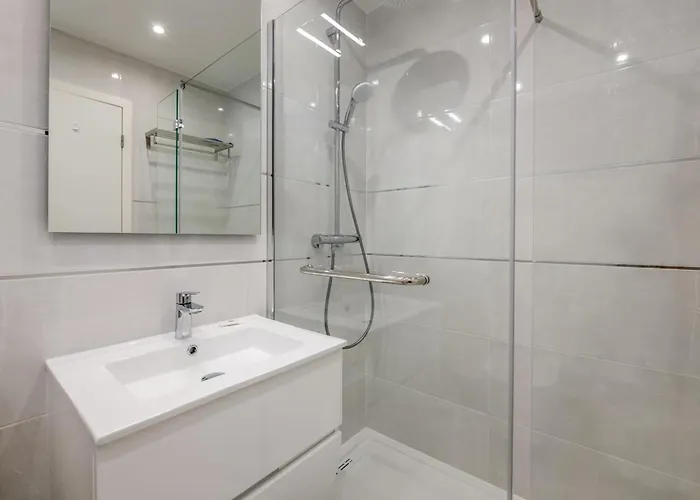 Apt. Casa Tini * ラゴス